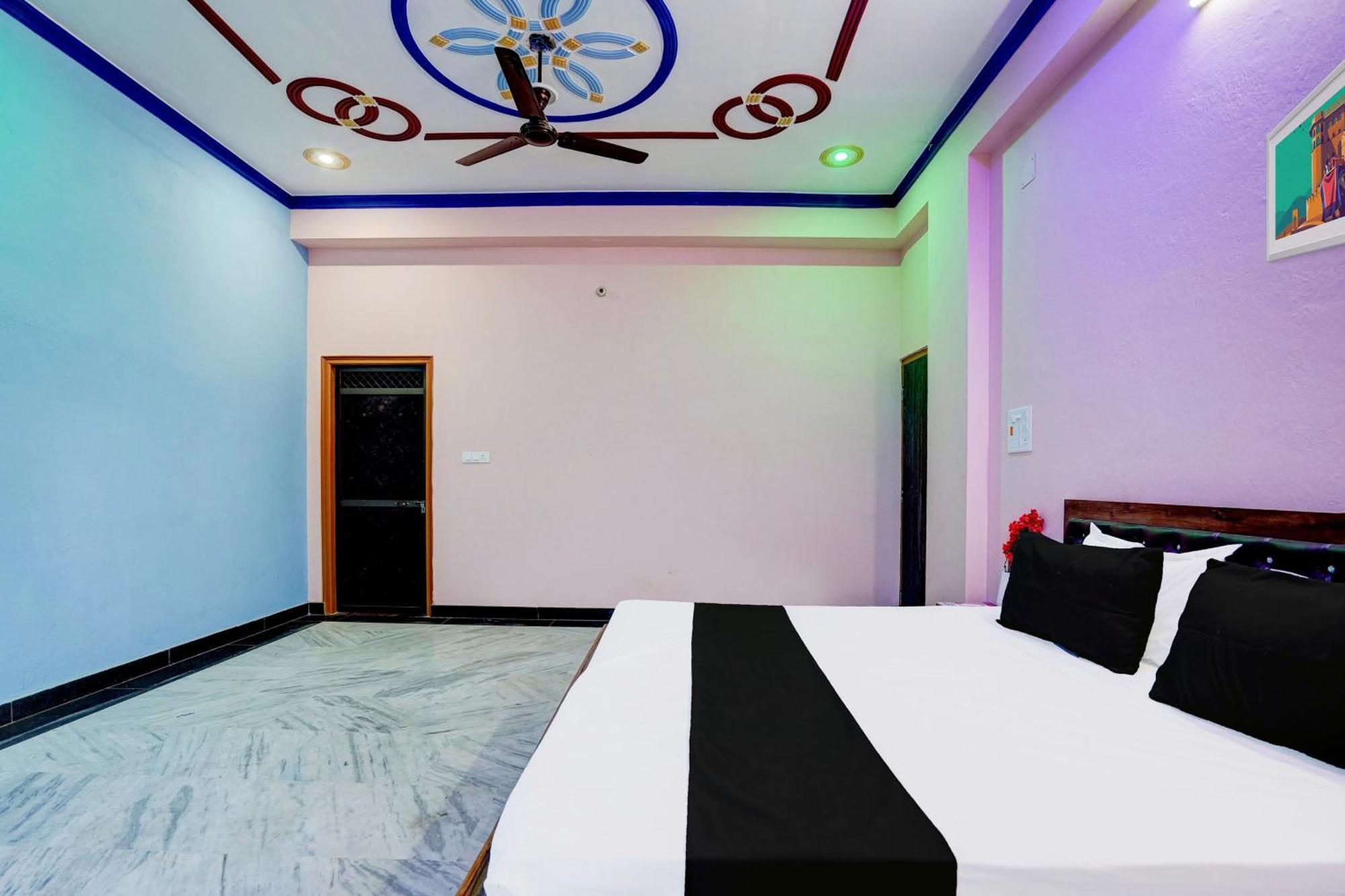 Hotel O J.D. Palace Varanasi Exterior foto